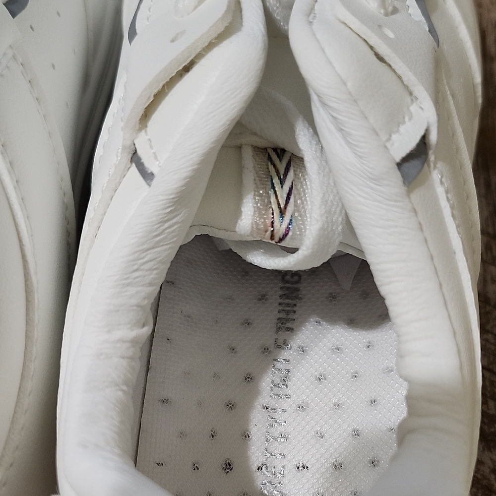 PrettyLittleThing Gray and White Platform Shoes - Picture 10 of 10